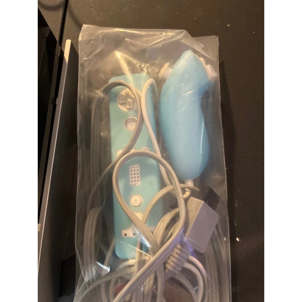 Nintendo Wii Console Black RVL-001 Bundle with Blue Wii Remote and Nunchuck‎